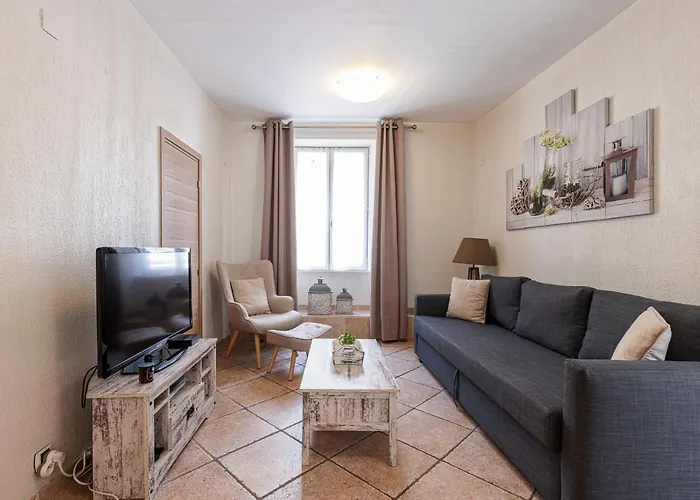 Апартаменты Cozy 1 Bdr At Port Ницца